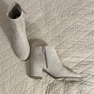 Sam Edelman Circus Vikki Ankle Boots. Taupe Rose Color. Sz 9. Barely Worn!